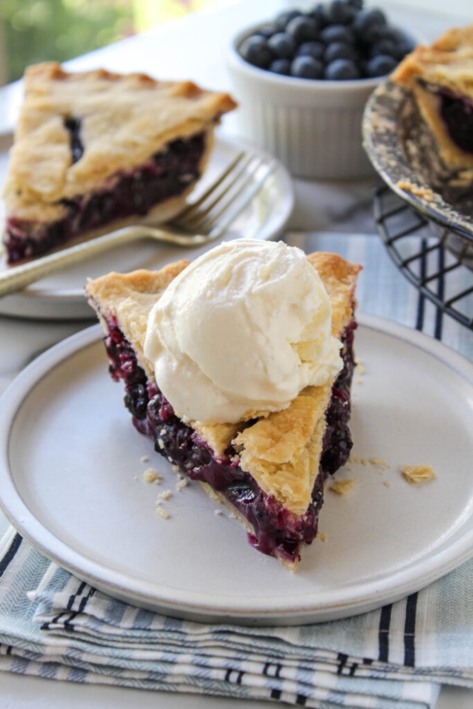 Niche Utama 1 Blueberry Pie  Baking You Happier