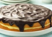 Indulge In Deliciousness: Easy Steps To Make A Decadent Boston Cream Pie