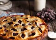 Sweet And Simple: Learn How To Bake A Delicious Blackberry Pie At Home