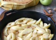 Preserve The Harvest: A Guide To Freezing Apples For Perfect Pies