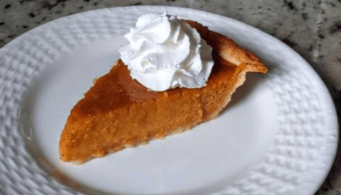 Spice Up Your Fall With Our Foolproof Pumpkin Pie Recipe!