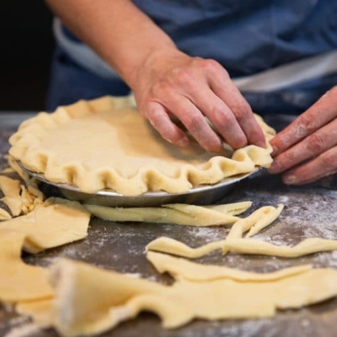 Niche Utama 2 How To Crimp A Pie  The Gourmandise School