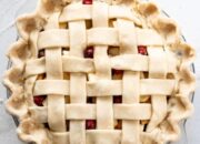 Master The Art Of Pie Lattice: Step-by-Step Guide For Perfectly Woven Pies