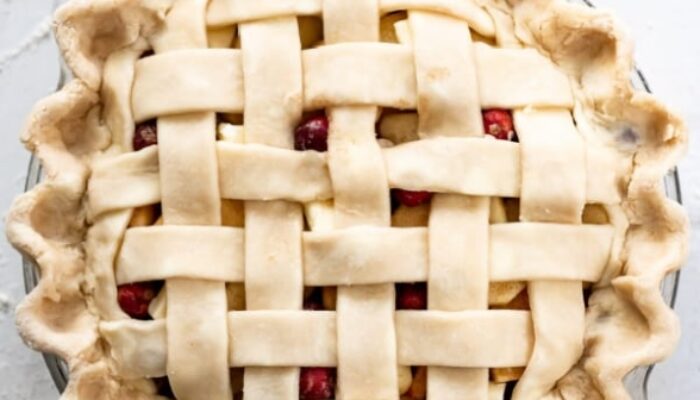 Master The Art Of Lattice Pie Crust: Step-by-Step Guide For Perfect Pies