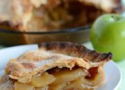 Preserve The Flavors: A Guide To Freezing Apple Pie Perfectly